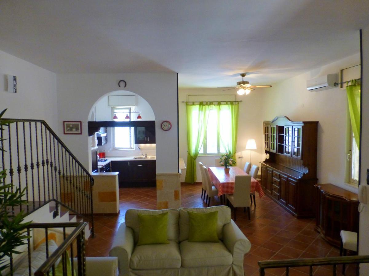 Villa Suzannah Lendinuso Екстериор снимка